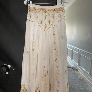 VINTAGE CUSTOM MADE SEQUENCE & EMBROIDERY SKIRT.
